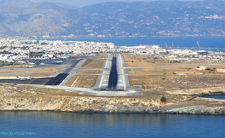 Летища на Крит