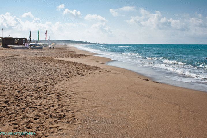Курорт Турция. Плажове от градския град.