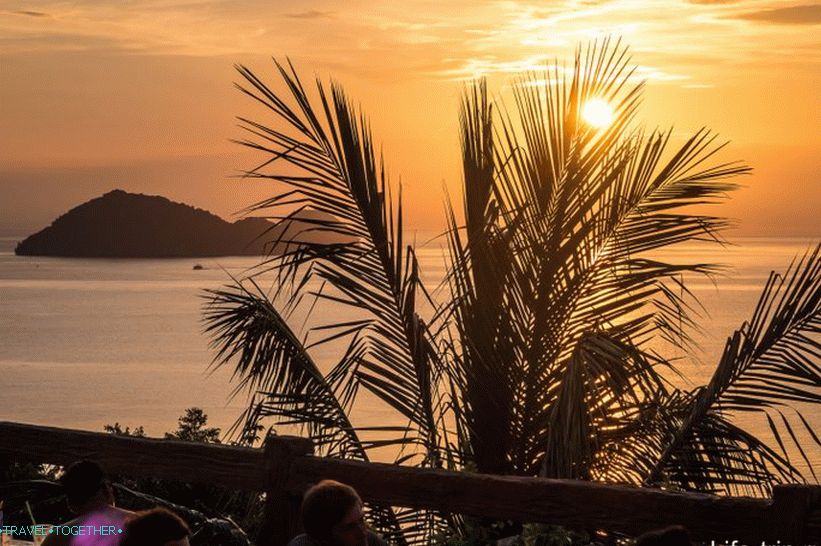 Бар Амстердам на Phangan - култово място със залези