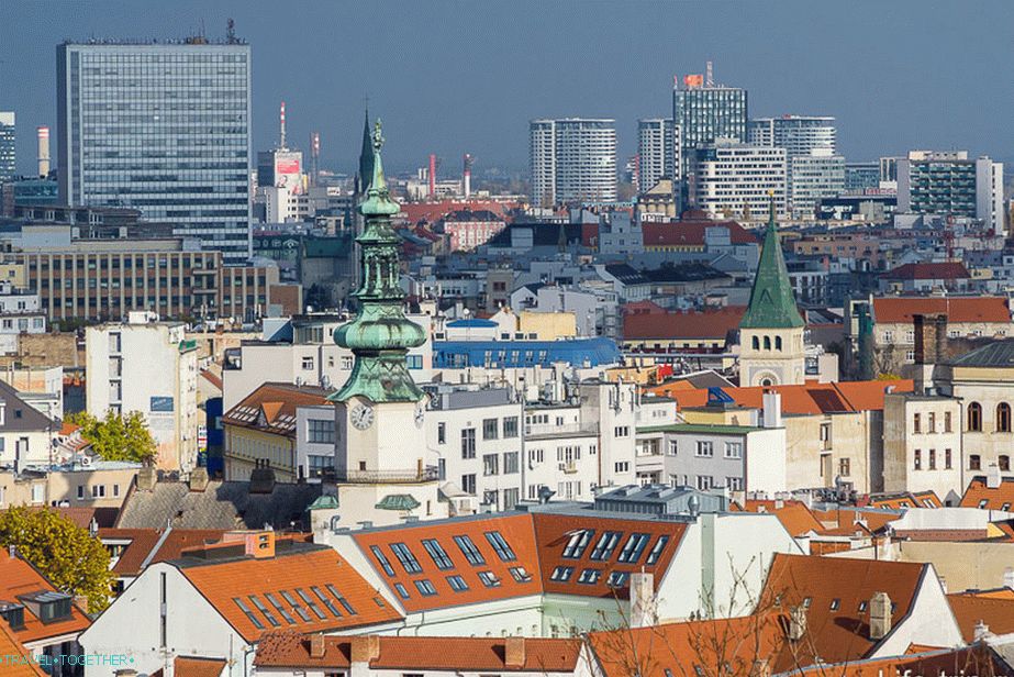 Изглед към стария град на Братислава