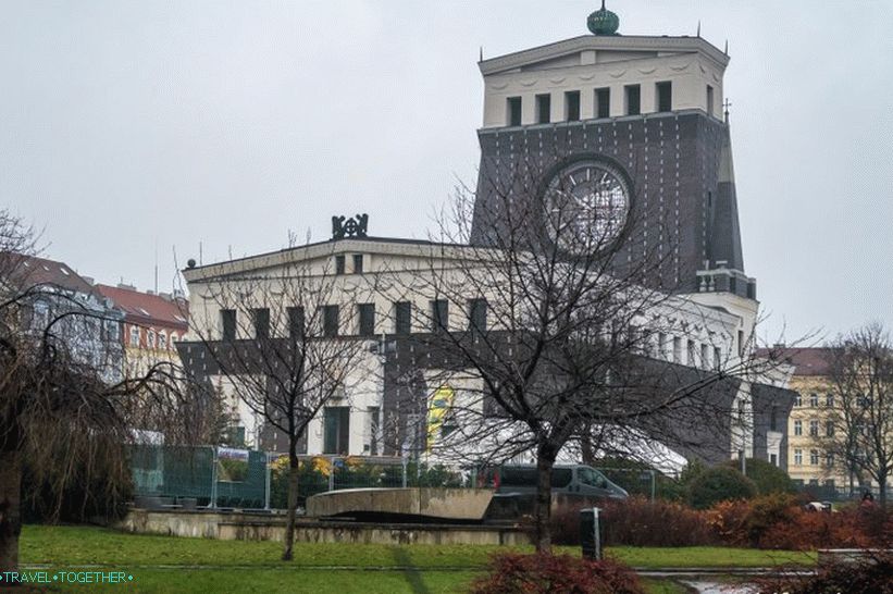 Църквата на най-свещеното сърце на Господа във Винограда