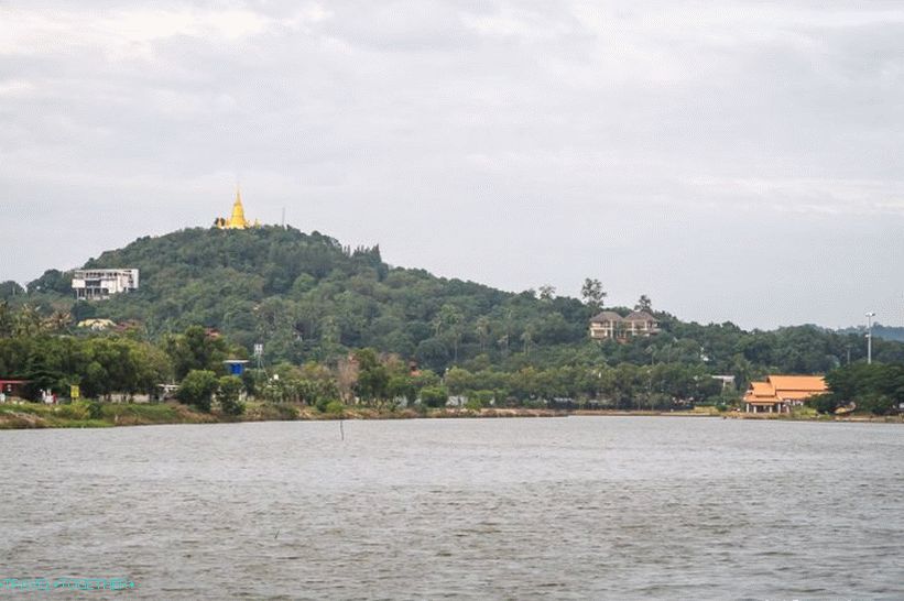 Изглед на пагодата от езерото Чавенг
