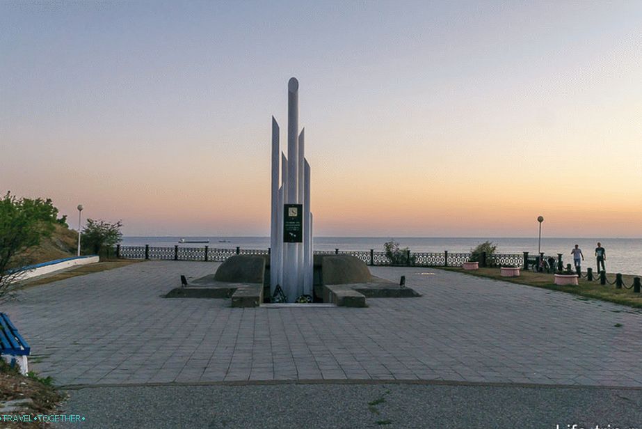 Паметник на мъртвите на адмирал Нахимов