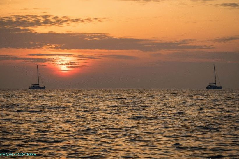 Обиколка на Phi Phi Island в Тайланд - моя преглед и как най-добре да отида
