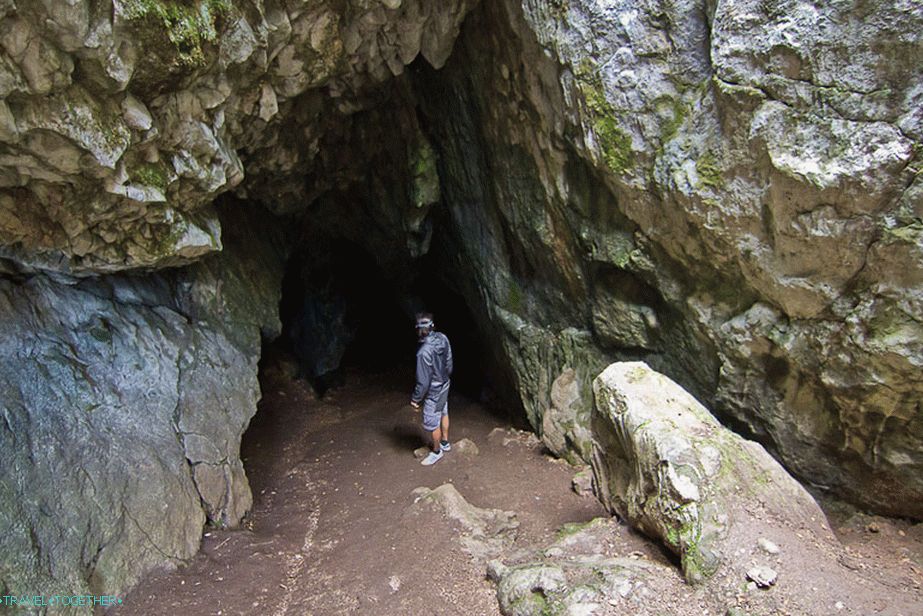 Първата зала на пещерата Терпи-Коба