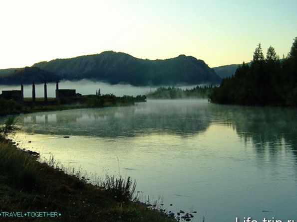 Горни Алтай. Незавършена водноелектрическа централа близо до Акташ.