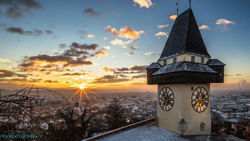 Часовникова кула на планината Шлосберг