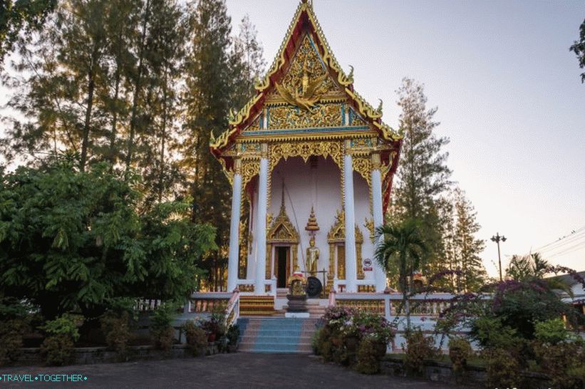 Храмът на легналия Буда на Пукет - Уот Шри Сунтон