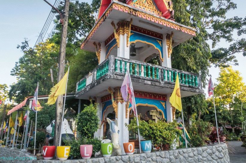 Храмът на легналия Буда на Пукет - Уот Шри Сунтон