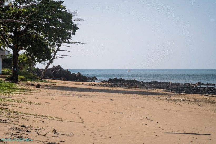 Клонг Хин на Ланта - плаж за оцелелите