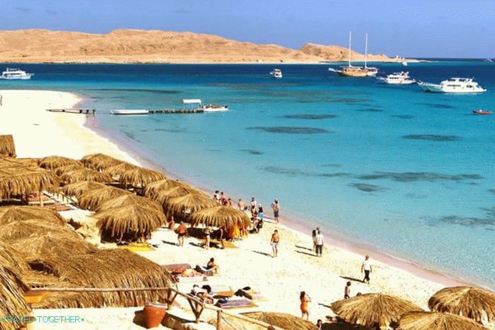 Египет, курортът Хургада е идеален за семейства с деца, тук има удобни плажове