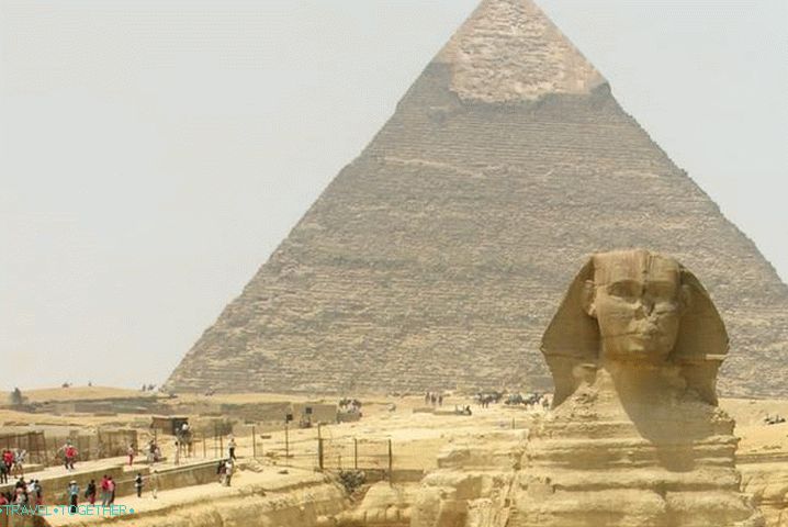 Египет, сфинксът и пирамидата на Хеопс