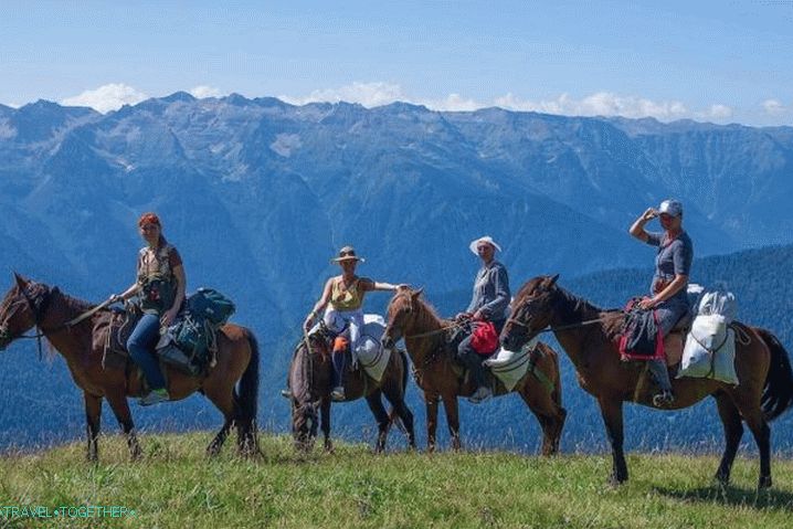 Хърватия, конен туризъм