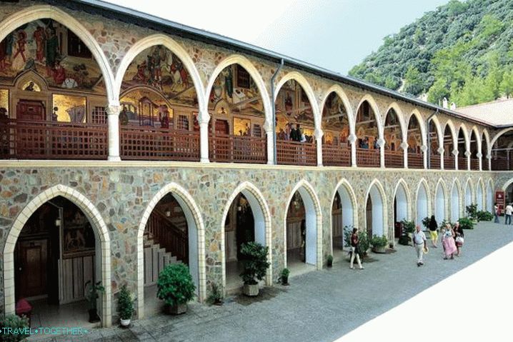 Кипър, Киккском манастир