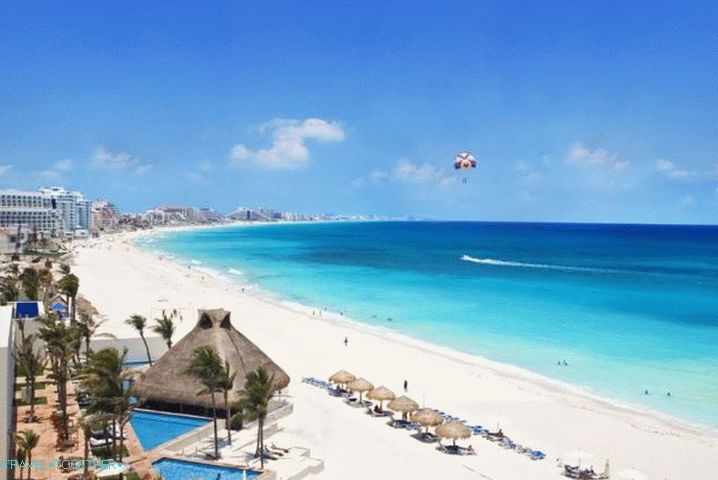 Мексико, Акапулко е идеален за почивка на плажа