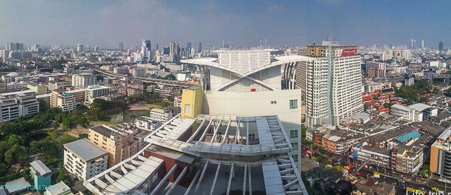 Изглед от Банкок от 29-ия етаж