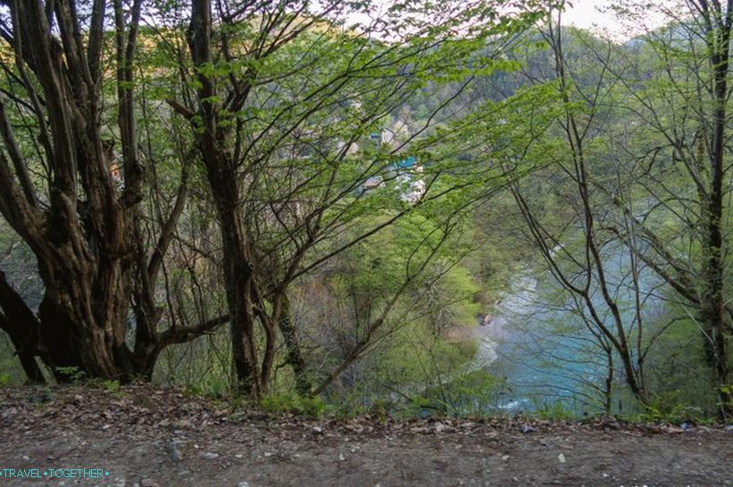 Ореховски водопад в Сочи - пикник в природата