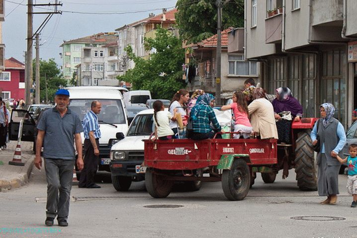 Специален транспорт за жени.