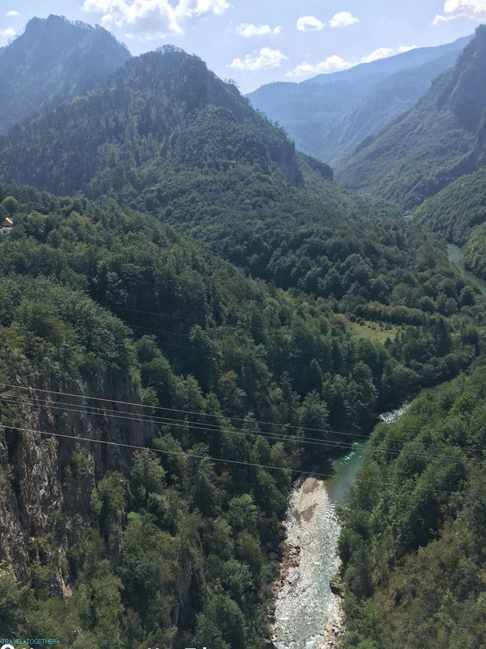 Природата на Черна гора, планинска река