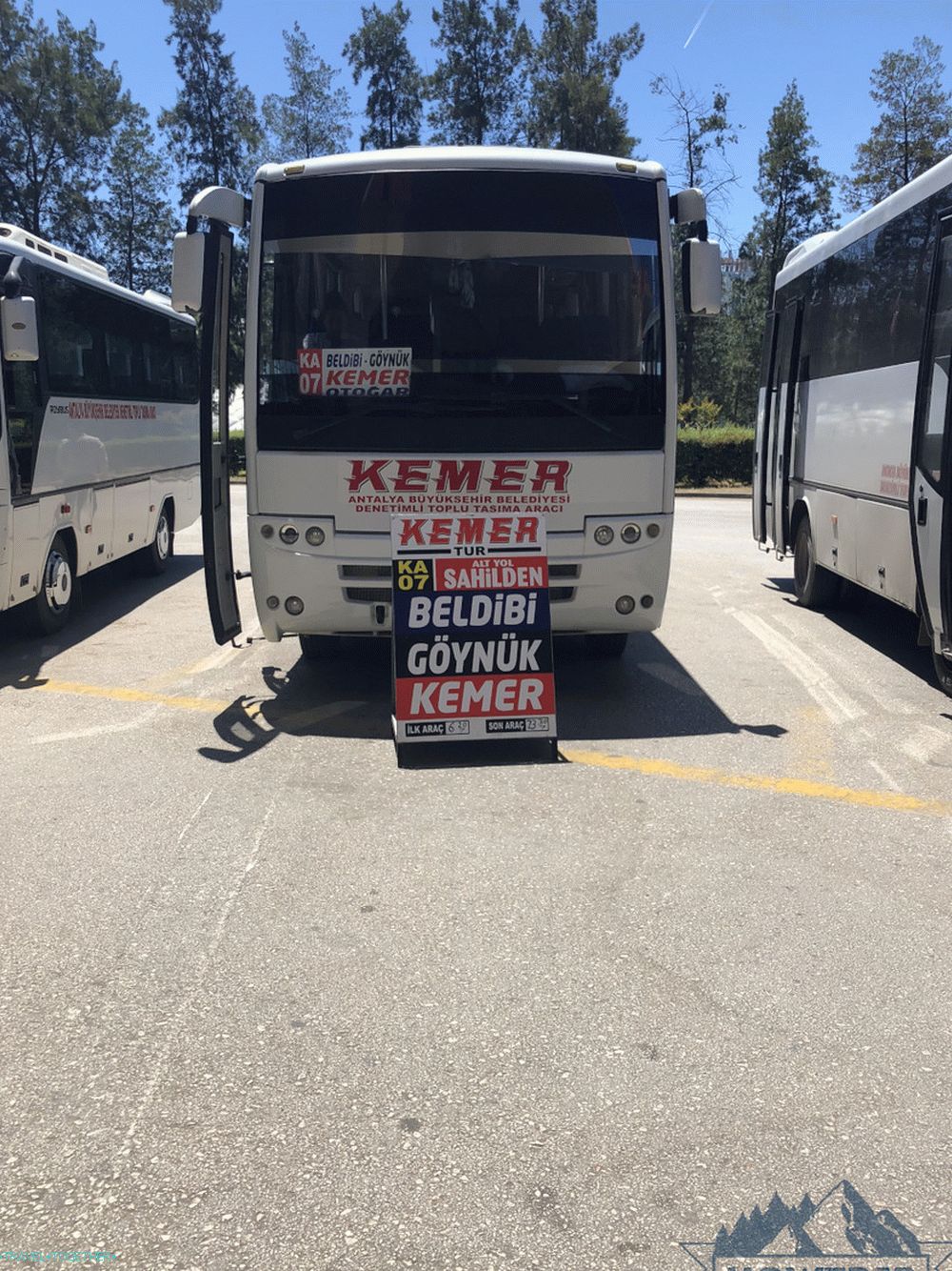 Автобус от Анталия до Кемер
