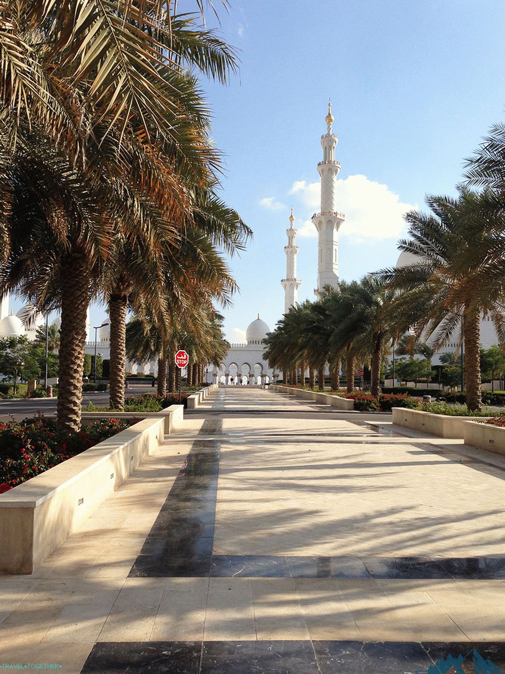 Екскурзия до джамията Шейх Зайед в Абу Даби