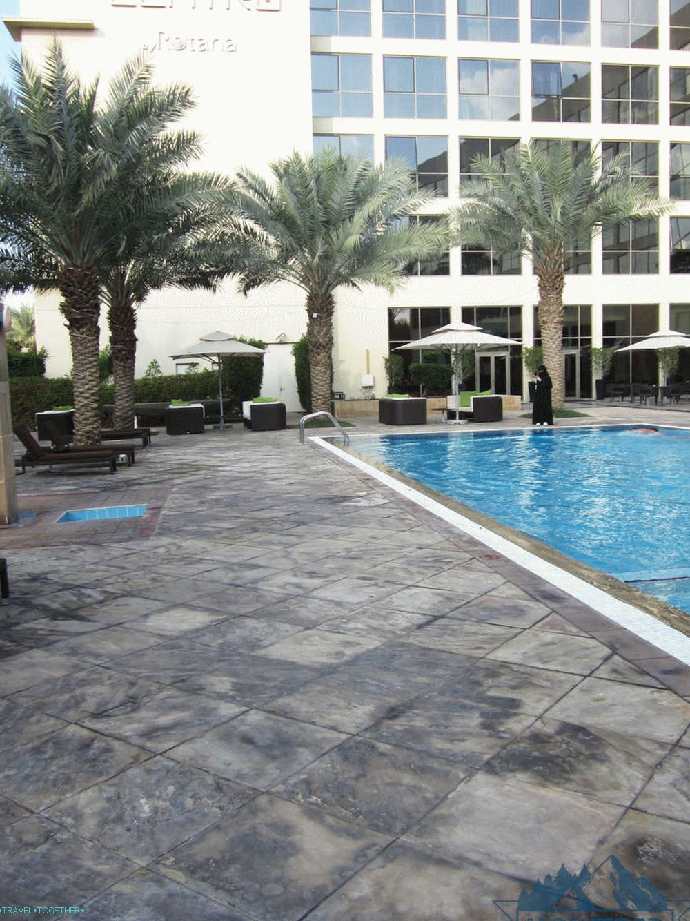Хотел Centro Sharjah By Rotana