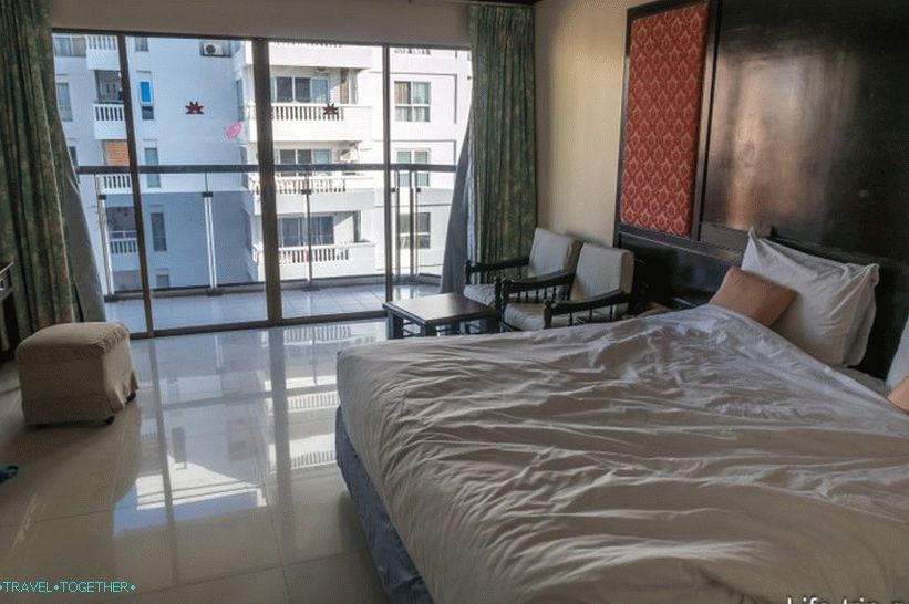 Отличен евтин хотел в Патая на първа линия - Mike Beach Resort