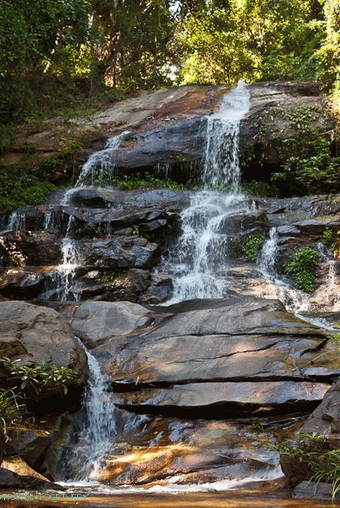 Mon Tha Than Waterfall