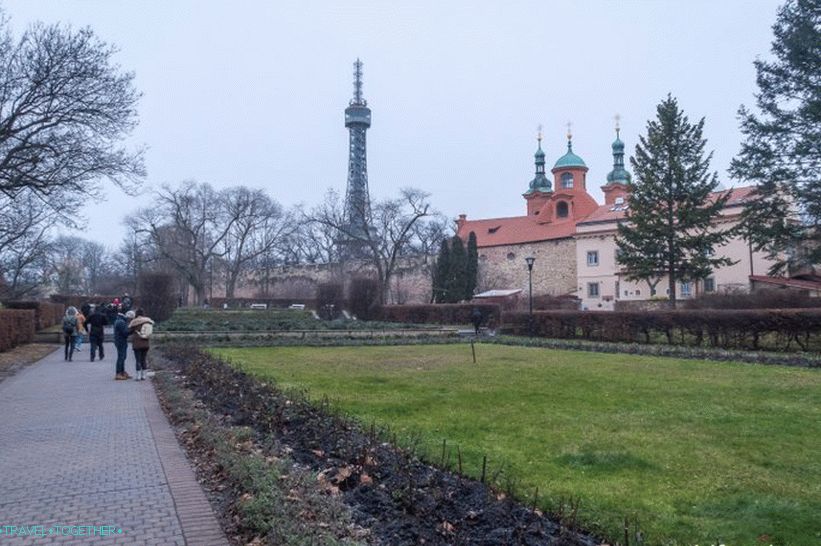 Кула Петрин в Прага