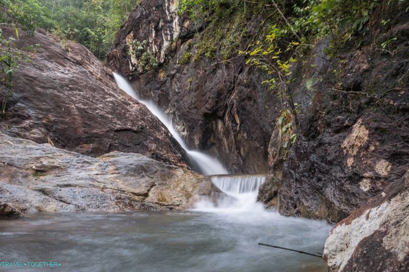 Водопад Phaeng - най-добрият водопад на Phangan в националния парк Tan Sadet