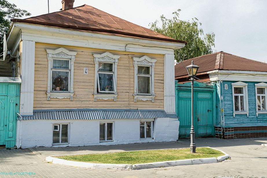 Къщи на улица Лажечникова