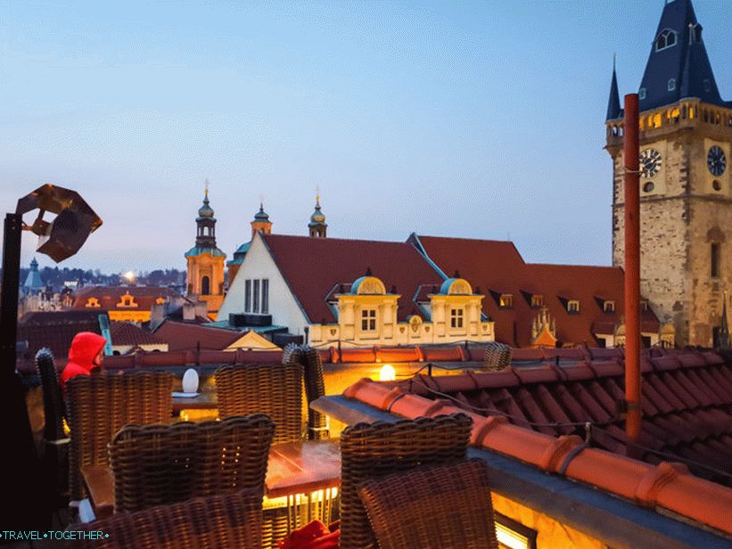 Ресторант Terasa U Prince в Прага - тераса на покрива на хотела