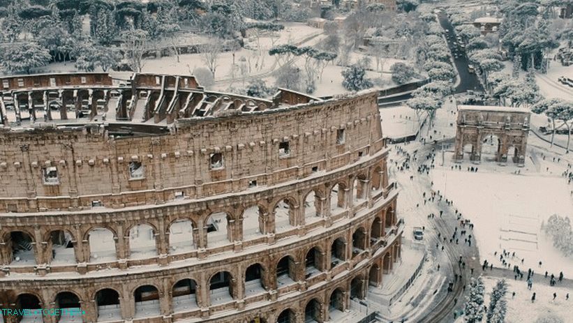 Рим в снега