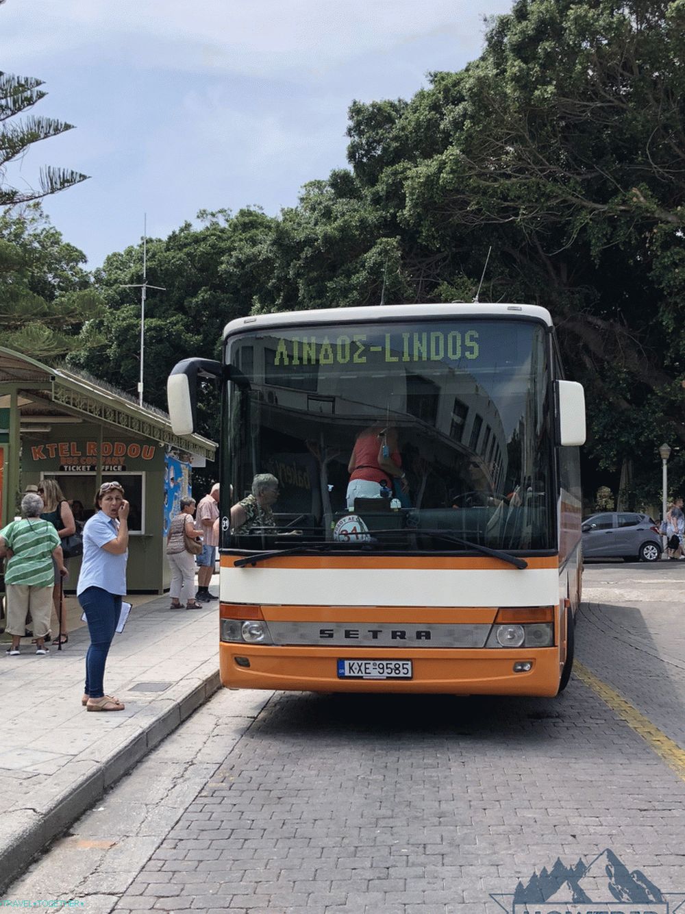 Автобуси на Родос