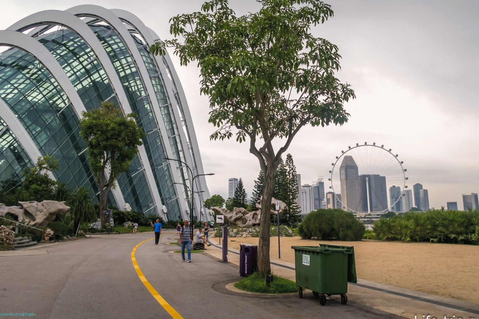 Градини край залива в Сингапур - основната атракция