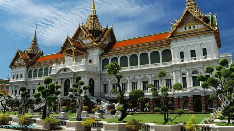 Кралски дворец в Банкок