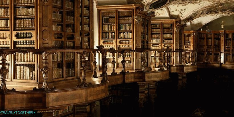 Библиотека на St. Gall Abbey