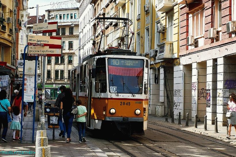 Трамвай по улиците на София