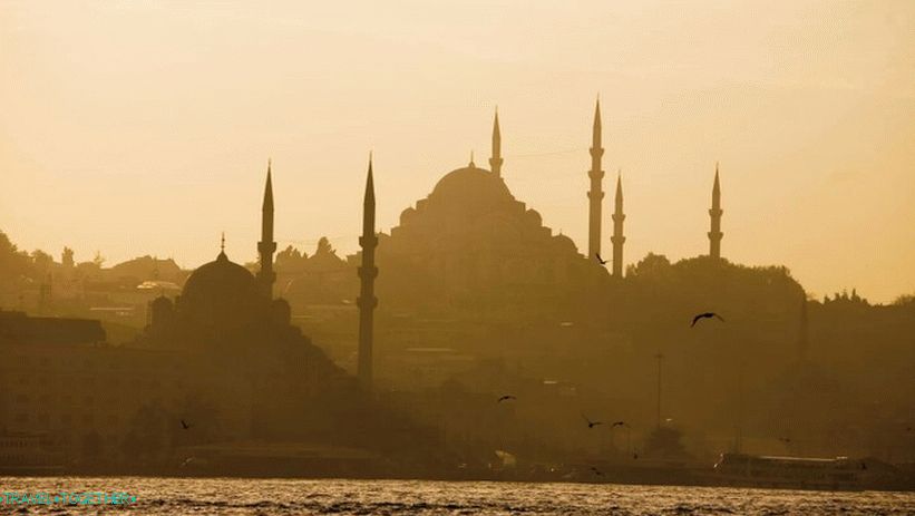 Истанбул сутринта