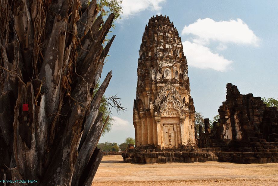 Wat Phra Phai Luang в Сукотаи