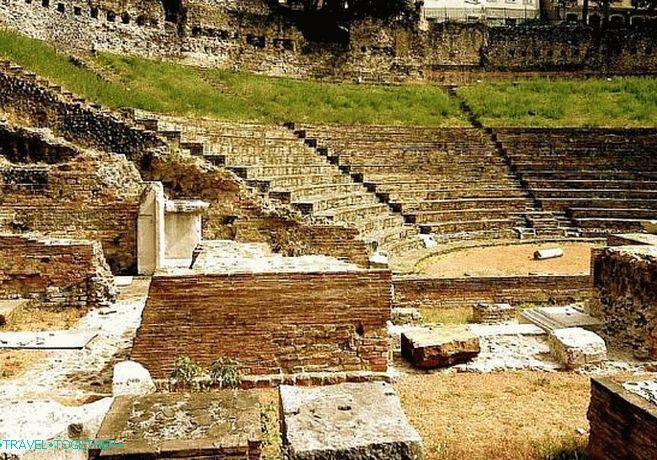 Римски театър