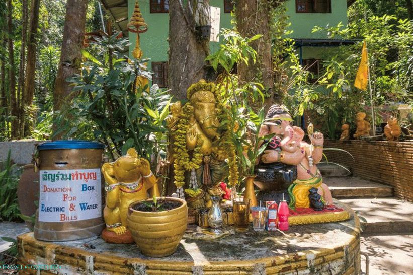Wat Paa Sang Tham на Phangan - нов будистки храм